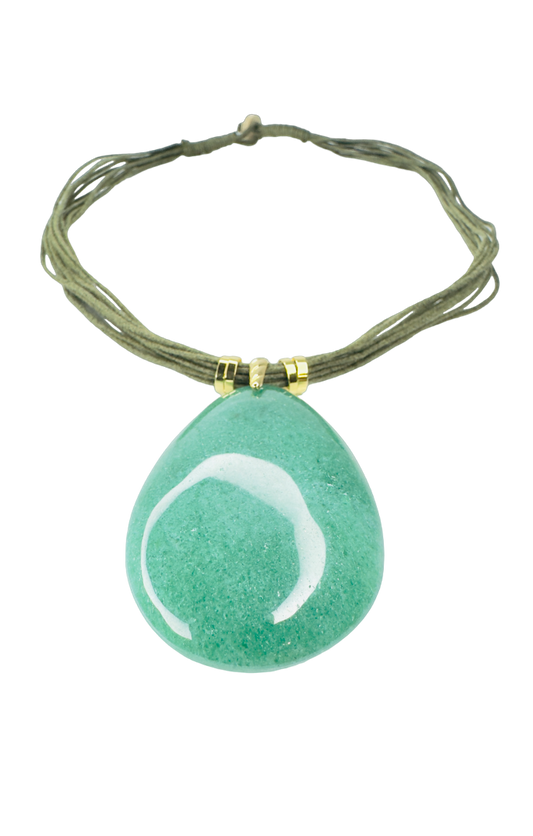 Quartzo Verde (Green Quartz) Cotton String Necklace