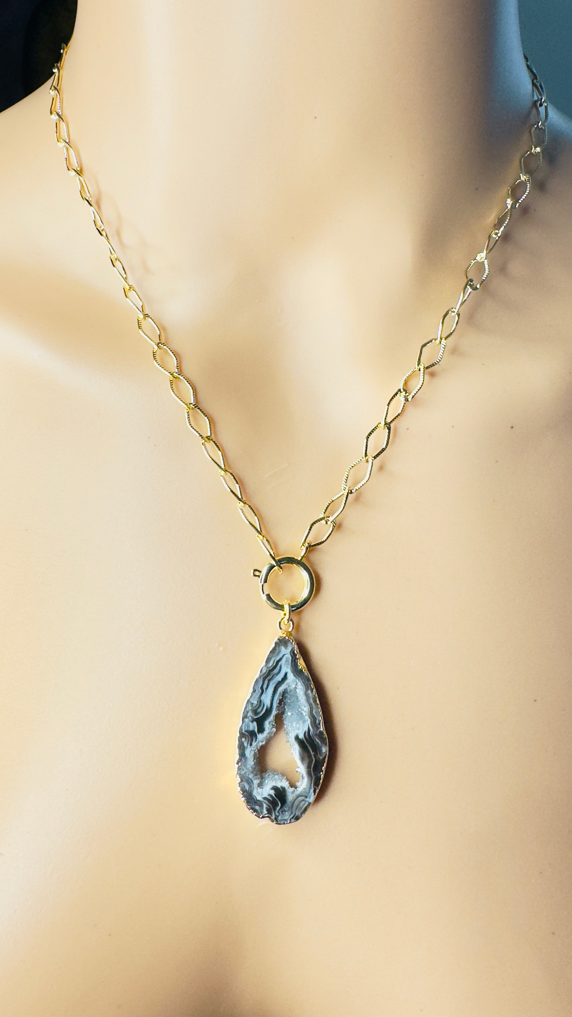 Thread Gold Chain Necklaces - Oval Thread Chain (approx. 9in / 22.8cm) – FamiBeach